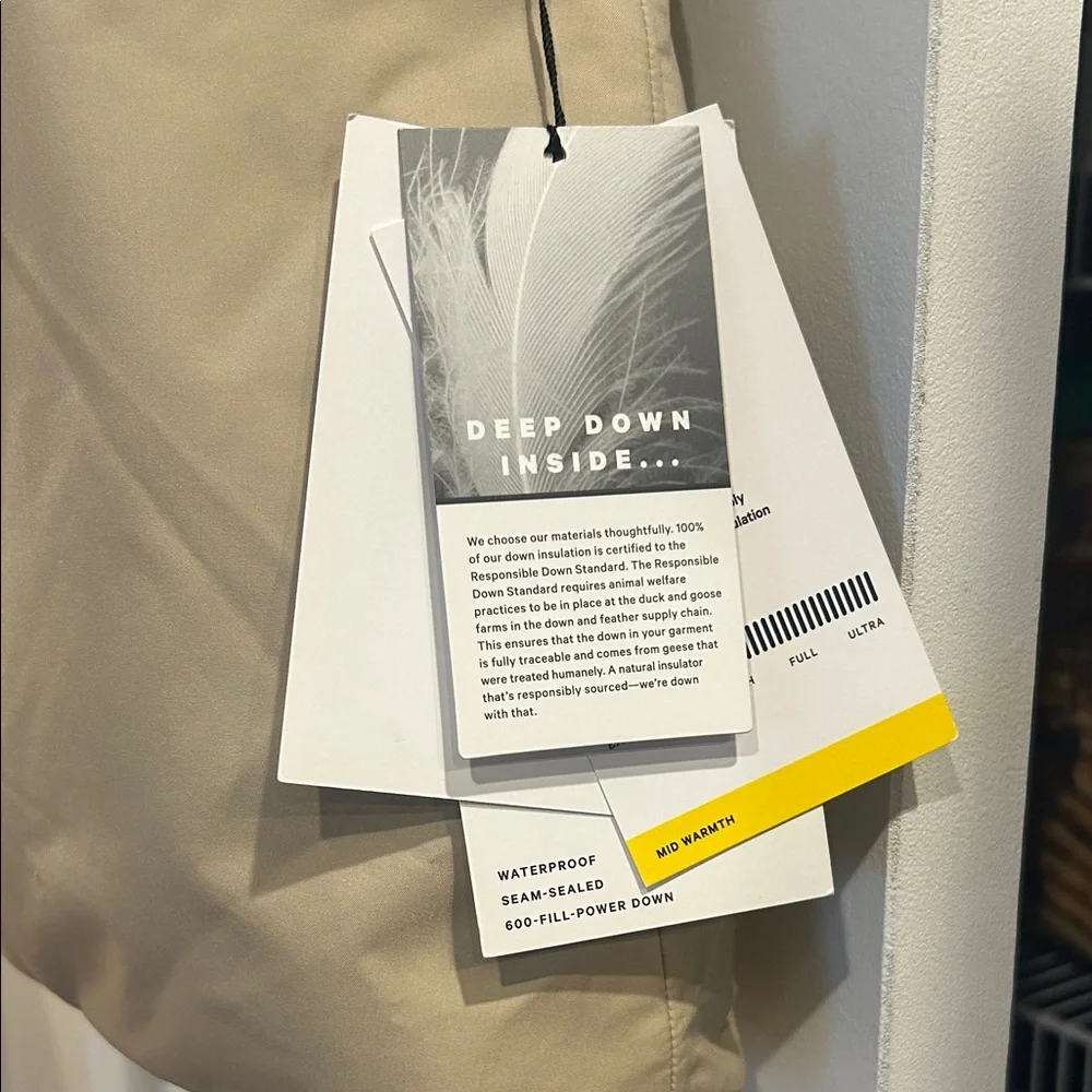 Lululemon Athletica Beige Puffer Vest - Picture 3 of 8